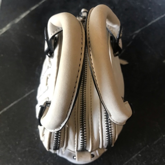 Handbag - Picture 7 of 7